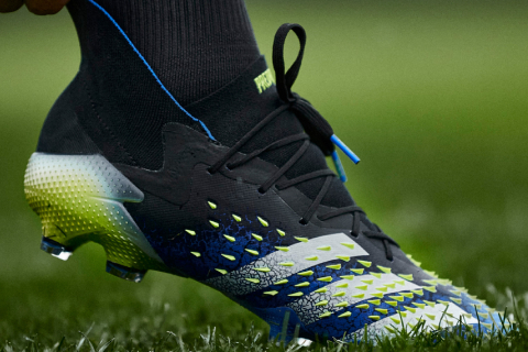 ADIDAS PREDATOR FREAK: UN NOU MODEL SUPERIOR DE GHETE DE FOTBAL