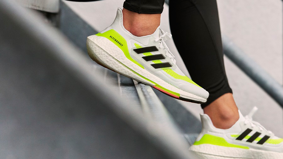 NOII ADIDAS ULTRABOOST 21 ITI OFERA O ENERGIE INCREDIBILA