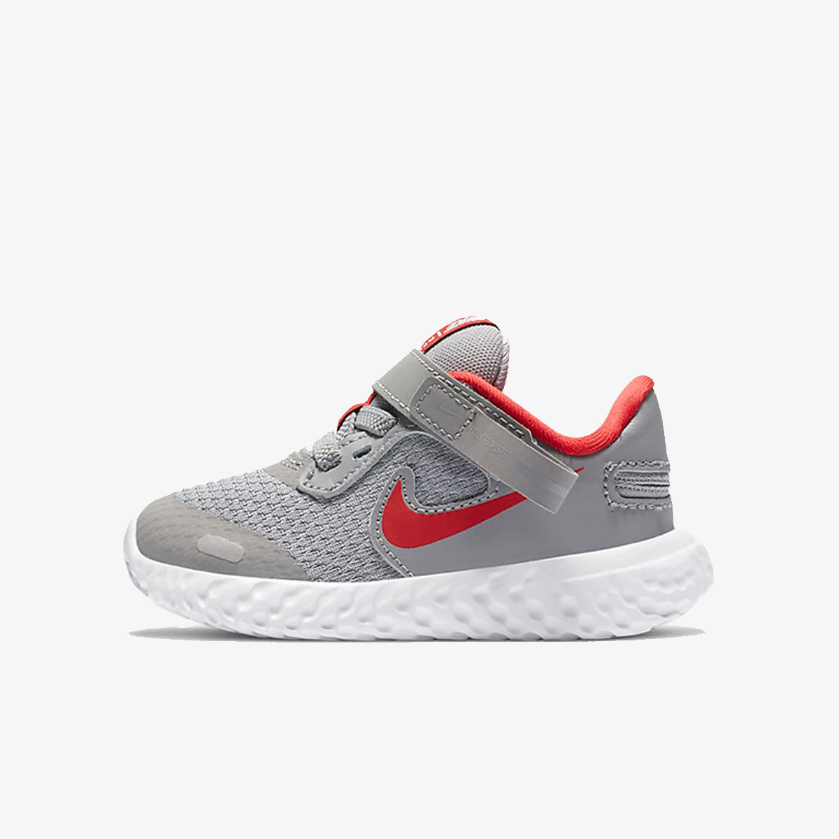 Nike revolution 5 flyease 2025
