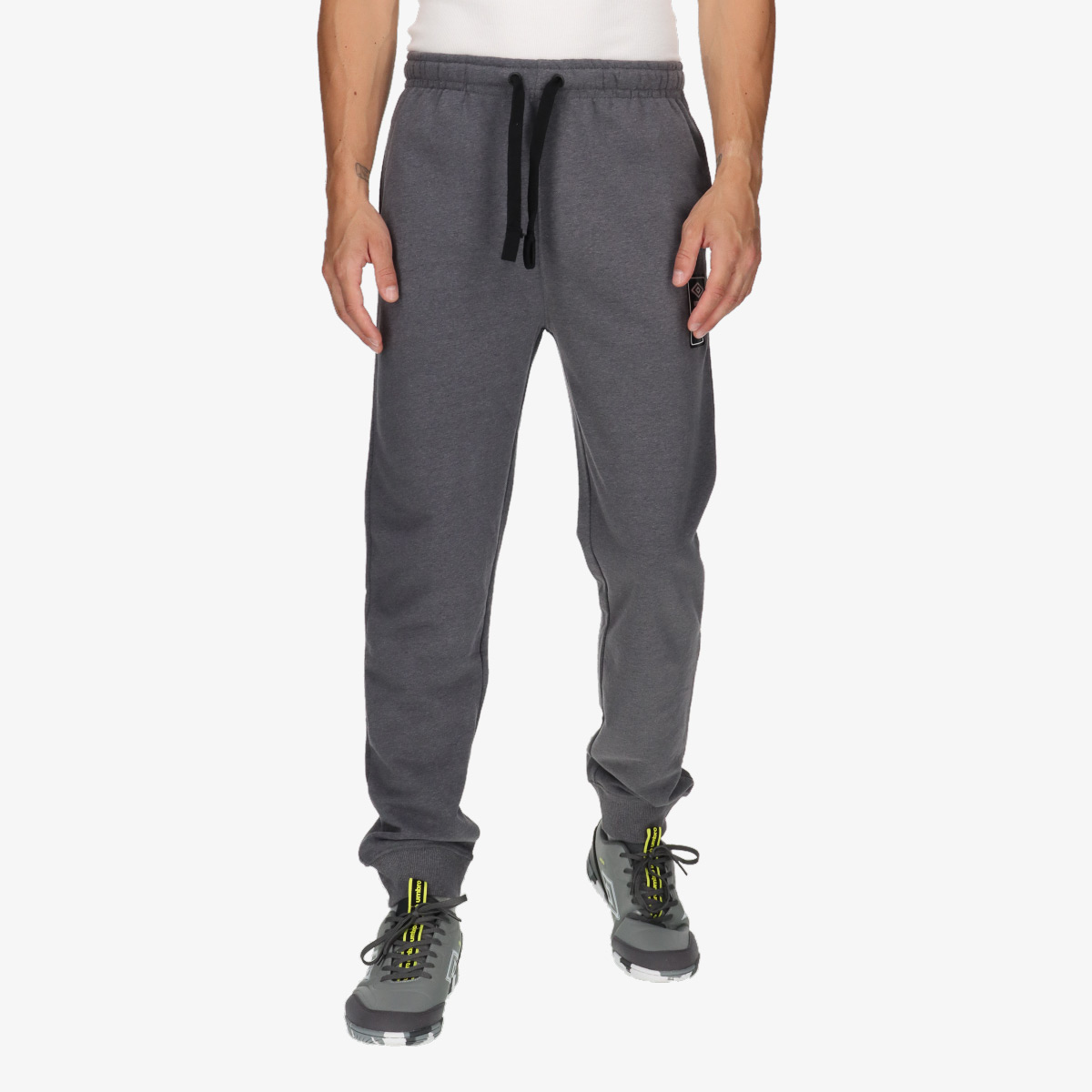 Umbro Pantaloni de trening BASIC CUFFED PANTS | SportVision Romania