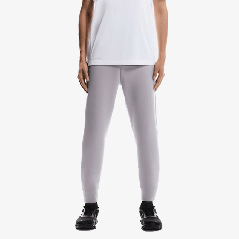 On Pantaloni de trening Focus Tech Sweatpants 