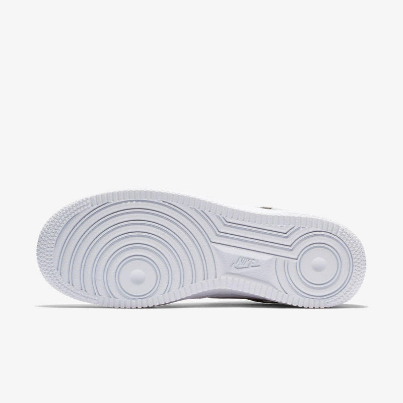 Nike Pantofi Sport WMNS AIR FORCE 1 '07 