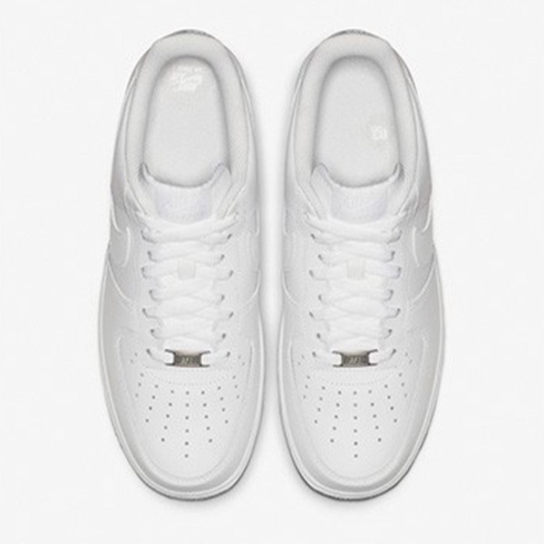 Nike Pantofi Sport AIR FORCE 1 07 