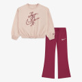 Nike Set Swoosh On Pointe 