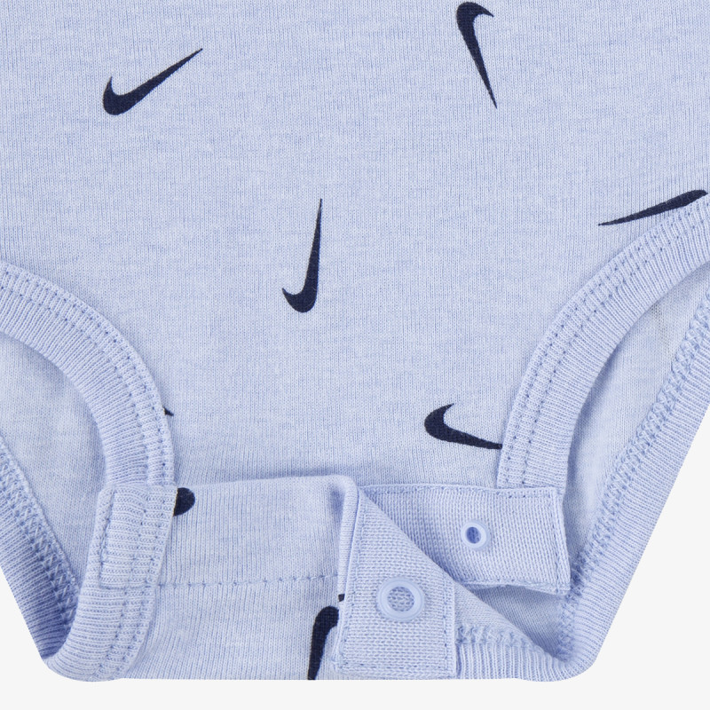 Nike Body Essentials 