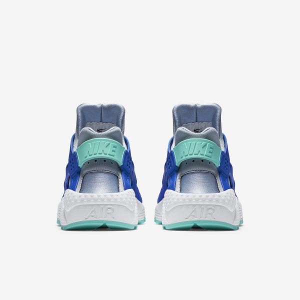 Nike Pantofi Sport WMNS AIR HUARACHE RUN 