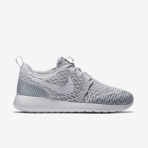 Nike Pantofi Sport WMNS ROSHE ONE FLYKNIT 