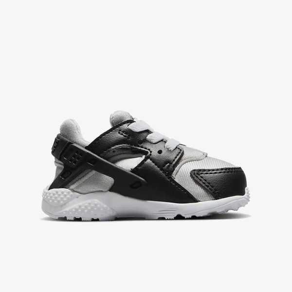 Nike Pantofi Sport HUARACHE RUN 