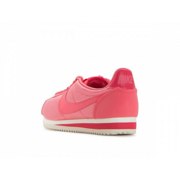 Nike Pantofi Sport WMNS CLASSIC CORTEZ NYLON 