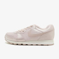 Nike Pantofi Sport WMNS NIKE MD RUNNER 2 