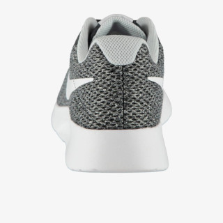 Nike Pantofi Sport WMNS NIKE TANJUN SE 