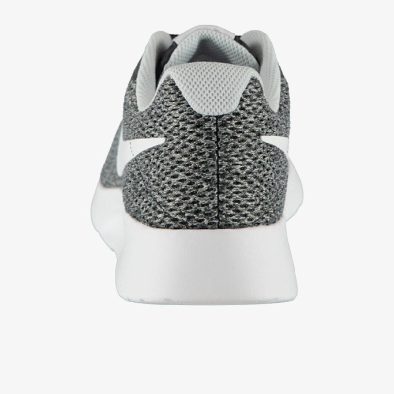 Nike Pantofi Sport WMNS NIKE TANJUN SE 