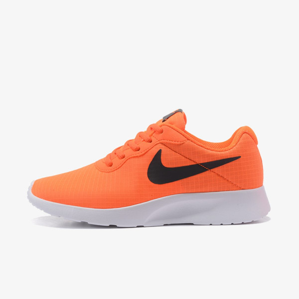 Nike Pantofi Sport WMNS NIKE TANJUN SE 