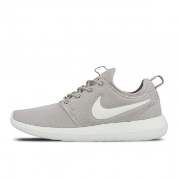 W NIKE ROSHE TWO