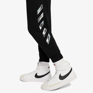 Nike Pantaloni de trening Outside the lines 