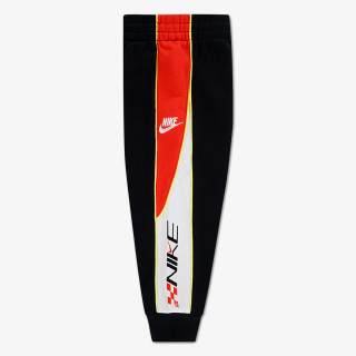 Nike Pantaloni de trening NKB B NSW VICTORY LAP FT PANT 