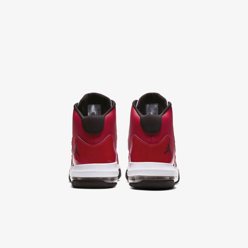 Nike Pantofi Sport JORDAN MAX AURA BG 