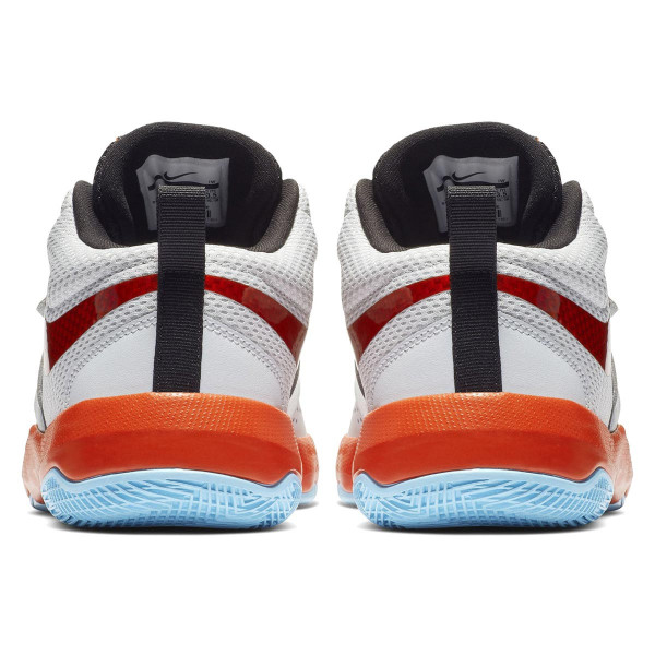 Nike Pantofi Sport NIKE TEAM HUSTLE D 8 SD (GS) 
