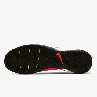 Nike Pantofi Sport LEGEND 8 ACADEMY IC 