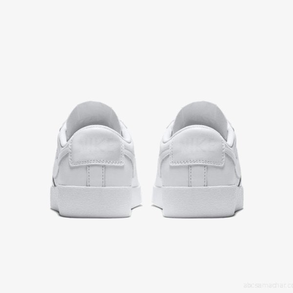 Nike Pantofi Sport W BLAZER LOW LE 