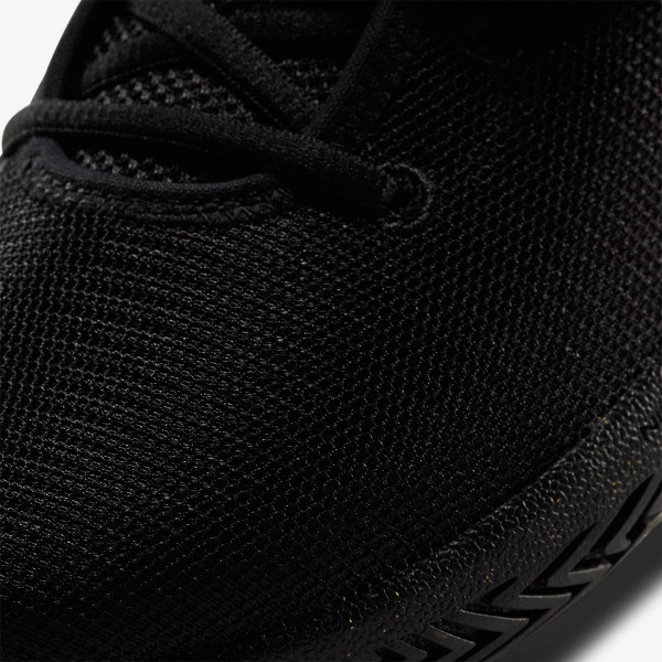 Nike Pantofi Sport KYRIE FLYTRAP III 