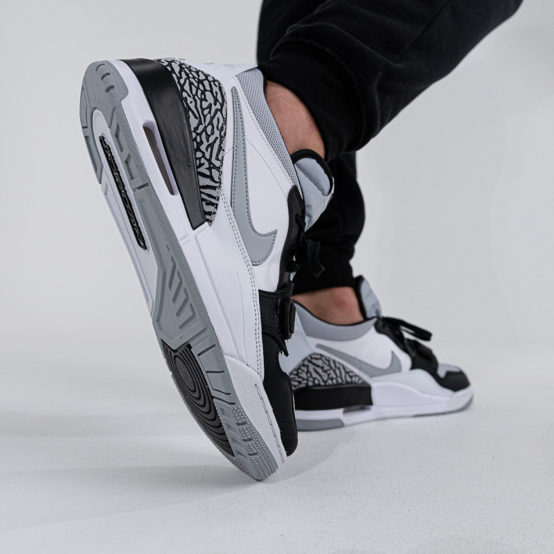 Nike Pantofi Sport Air Jordan Legacy 312 Low 
