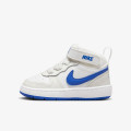 Nike Pantofi Sport Court Borough Mid 2 