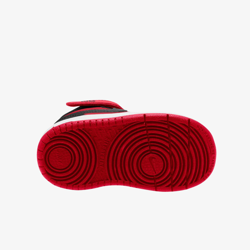 Nike Pantofi Sport Court Borough Mid 2 