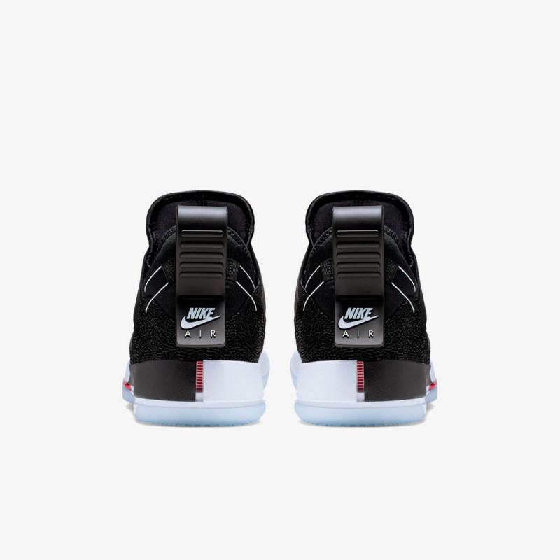 Nike Pantofi Sport AIR JORDAN XXXIII SE 