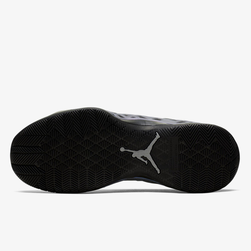 Nike Pantofi Sport JUMPMAN DIAMOND LOW 