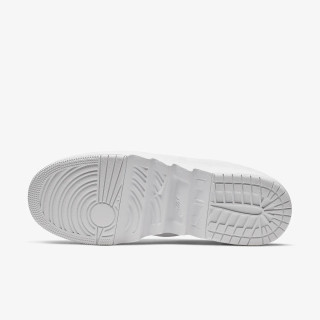 Nike Pantofi Sport WMNS AJ 1 JESTER XX LOW LACED 