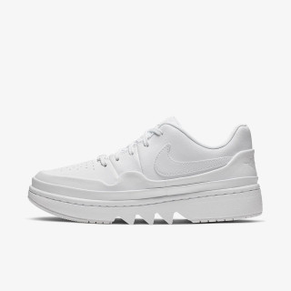 Nike Pantofi Sport WMNS AJ 1 JESTER XX LOW LACED 