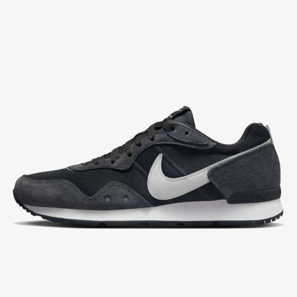 Nike Pantofi Sport Venture Runner 