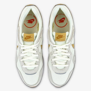 Nike Pantofi Sport Venture Runner 