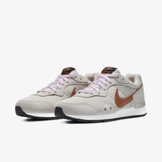 Nike Pantofi Sport WMNS NIKE VENTURE RUNNER 