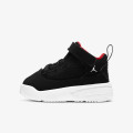 Nike Pantofi Sport JORDAN MAX AURA 2 BT 