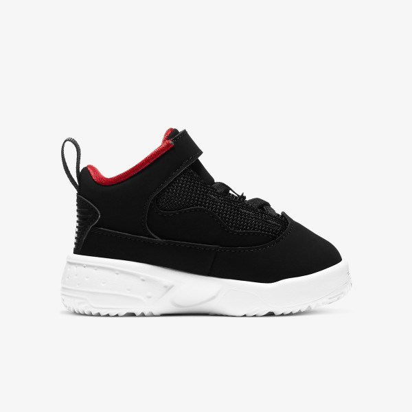 Nike Pantofi Sport JORDAN MAX AURA 2 BT 