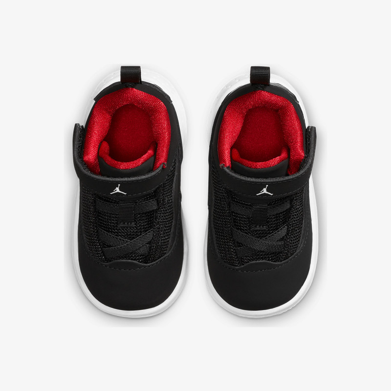 Nike Pantofi Sport JORDAN MAX AURA 2 BT 