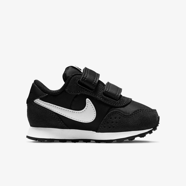 Nike Pantofi Sport NIKE MD VALIANT BTV 