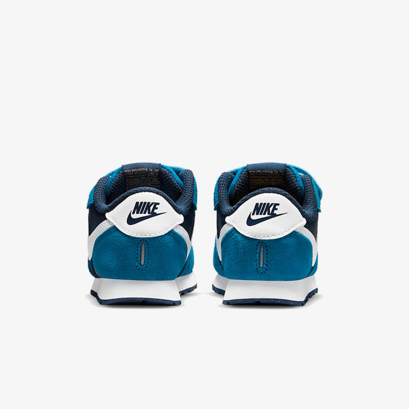 Nike Pantofi Sport MD Valiant 