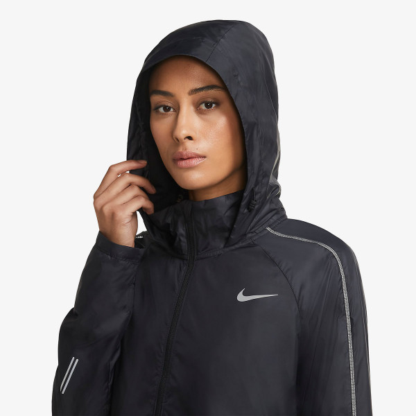 Nike Jacheta W NK SHIELD JACKET 