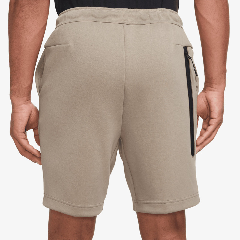 Nike Pantaloni scurti Sportswear Tech Fleece 