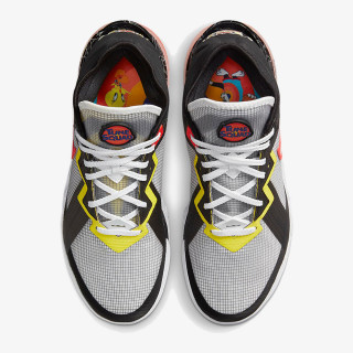 Nike Pantofi Sport LeBron 18 