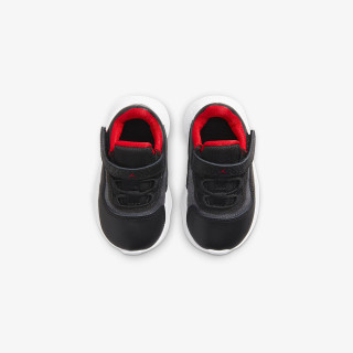 Nike Pantofi Sport JORDAN 11 CMFT LOW 