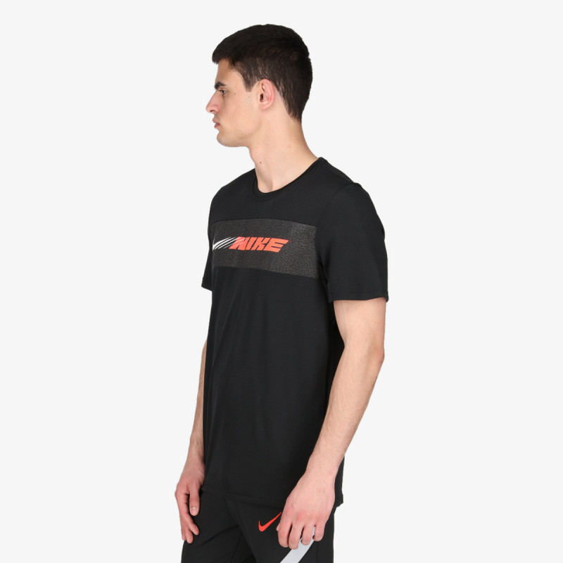 Nike Tricou Dri-FIT Superset Energy 