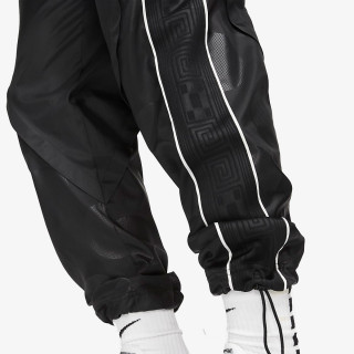 Nike Pantaloni de trening GA M NK LWT TRACK PANT 