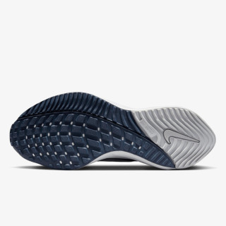 NIKE Pantofi Sport Vomero 16 