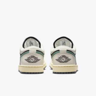 Nike Pantofi Sport WMNS AIR JORDAN 1 LOW 