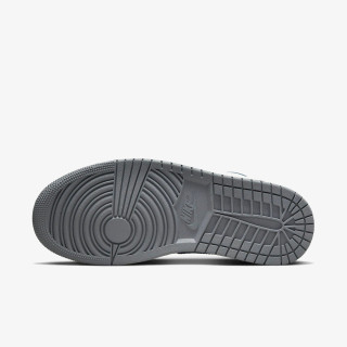 Nike Pantofi Sport WMNS AIR JORDAN 1 LOW 