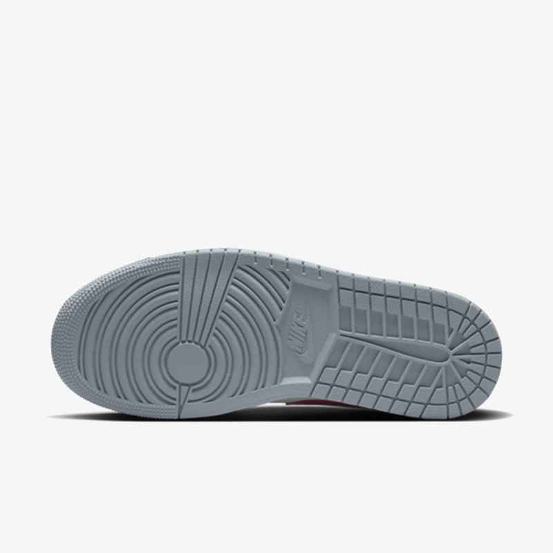 Nike Pantofi Sport WMNS AIR JORDAN 1 LOW 